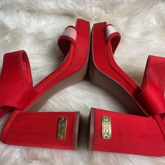 Juicy Couture Glisten fabric Red and white platform ankle strap  heels SZ8.5 M - Picture 13 of 14
